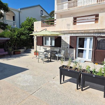Apartments Marzic パグ エクステリア 写真