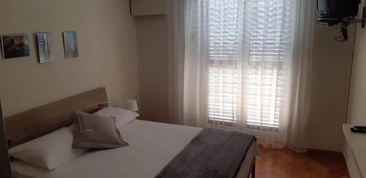 Apartments Marzic パグ エクステリア 写真